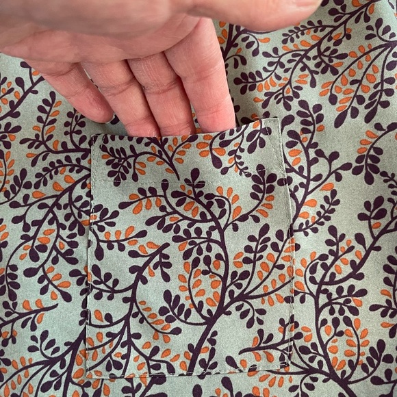 FOREVER JADE Women’s Short Sleeve Wide Cut Crop Blouse with Vine Print size M - Picture 4 of 6